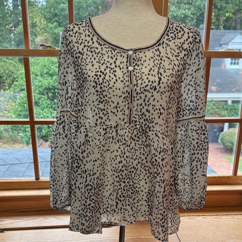 Max Studio Black and Cream Spotted Blouse